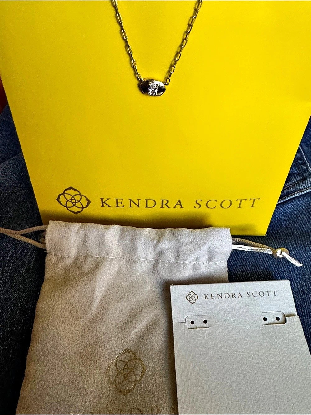 Kendra Scott Bria Short Gold-Tone Pendant Necklace NWT